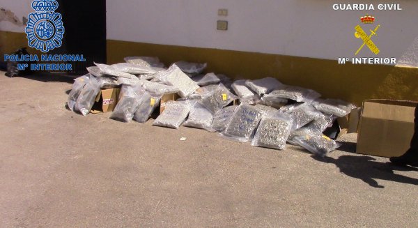Desarticulada una organización criminal dedicada a la venta de marihuana a Reino Unido y Suiza