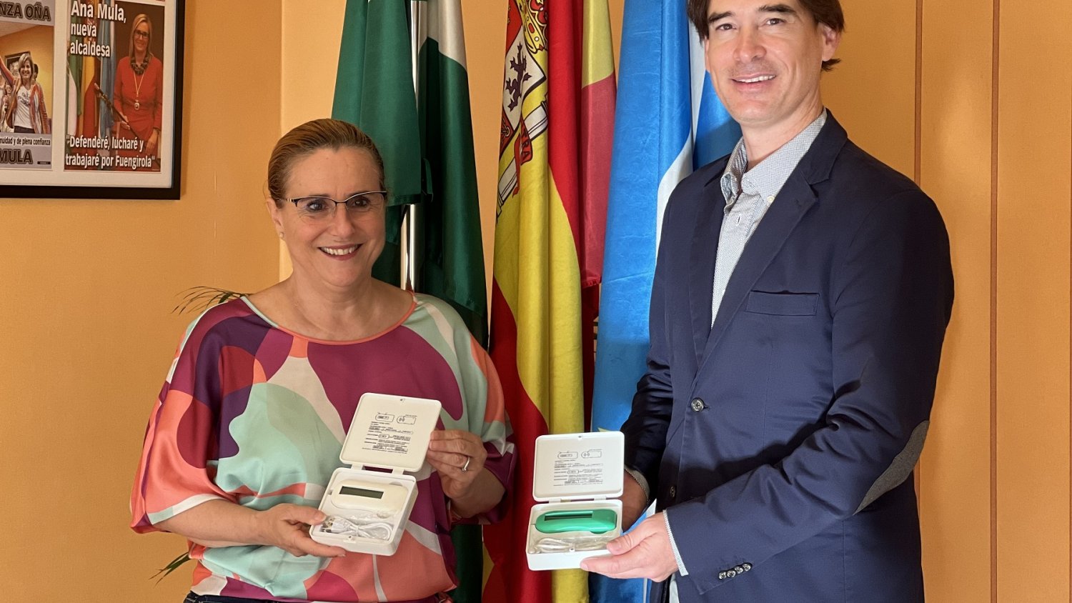 Fuengirola dota a la Policía Local de lectores de microchips de animales de compañía para poder identificarlos