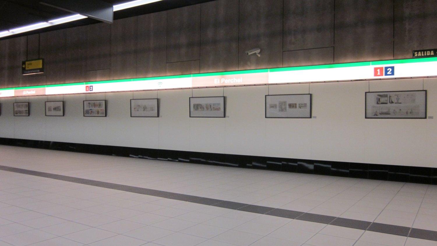La estación de metro de El Perchel acoge la exposición 'Una realidad, muchas miradas'