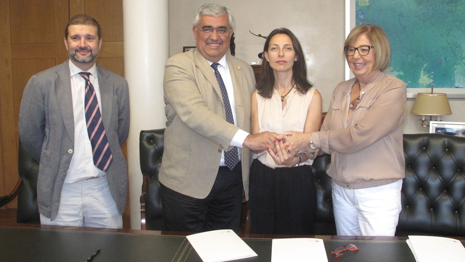 Las universidades de Málaga y Sevilla firman un convenio con la Fundación Sando para la movilidad internacional