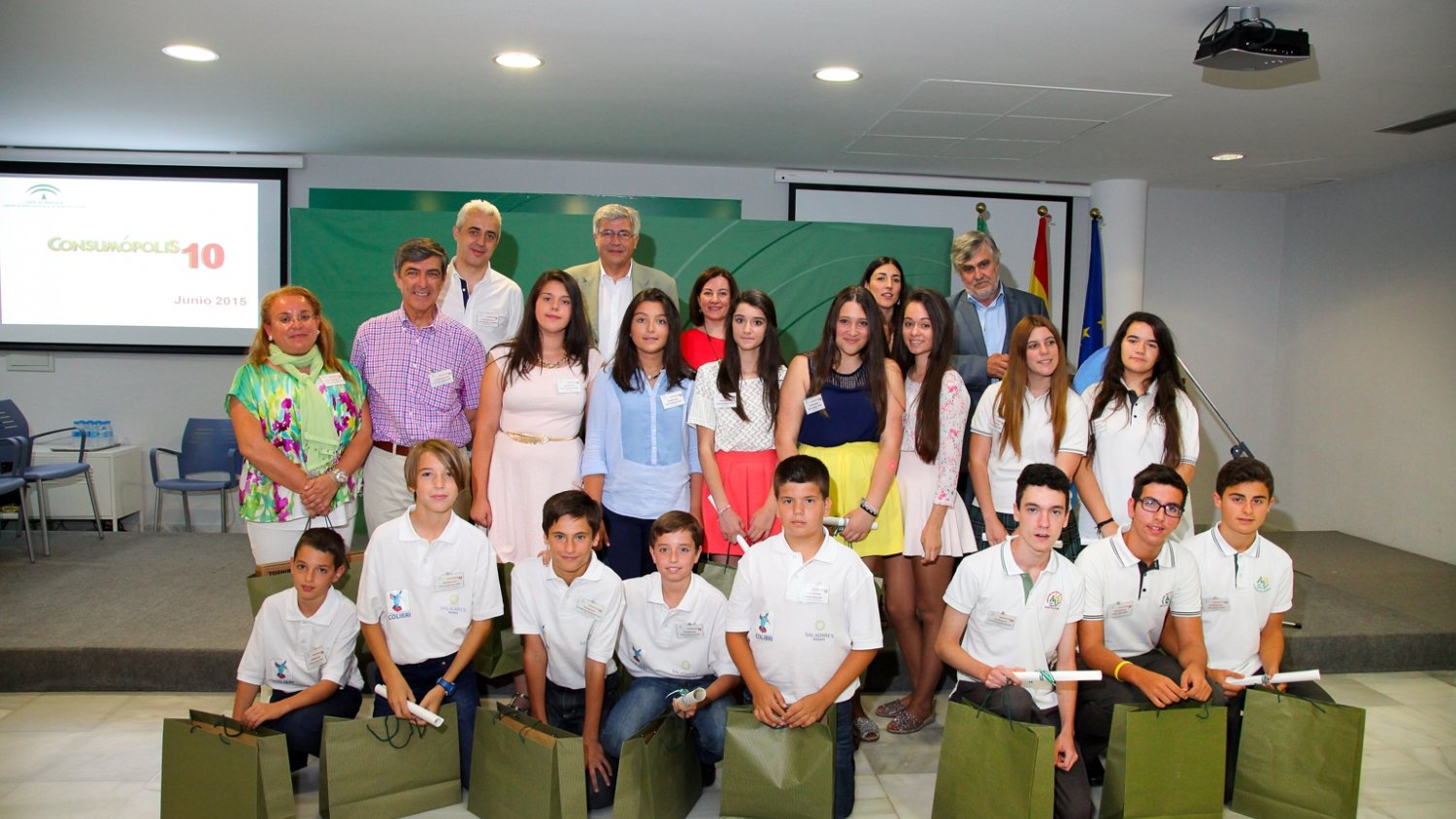 El Colegio Padre Jacobo de Málaga recibe un premio del concurso escolar Consumópolis