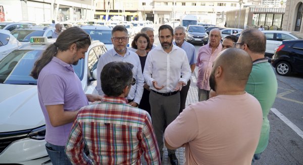 Dani Pérez denuncia el rodillo de Moreno Bonilla para acabar con el sector del taxi en la provincia de Málaga