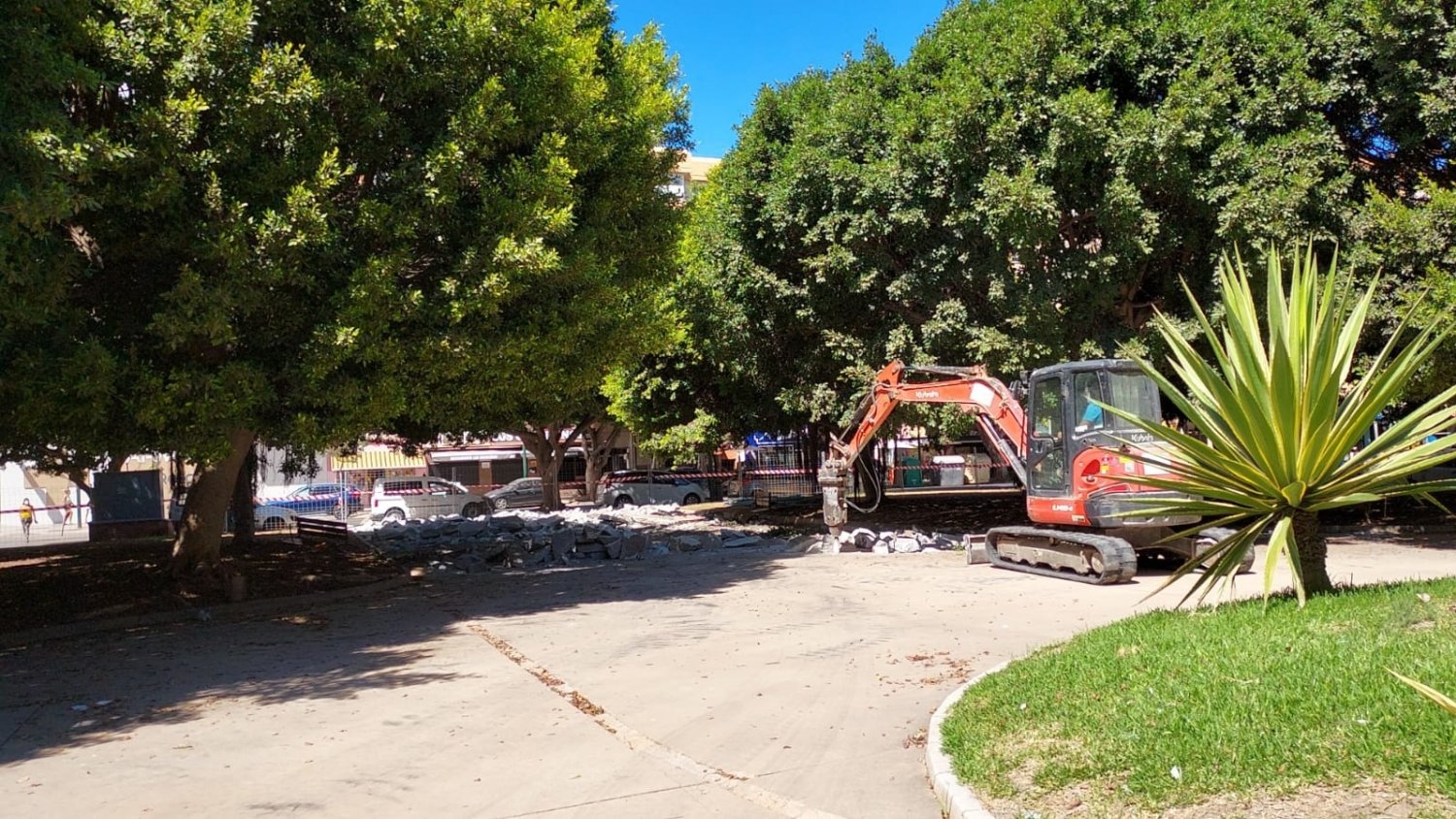El Ayuntamiento inicia las obras de remodelación integral de la Plaza Brigadas Internacionales