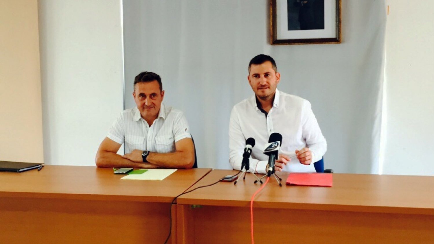 PSOE y FCis presentan un acuerdo para gobernar en Algarrobo