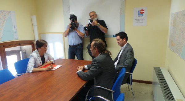 Gámez ve más cerca de la Alcaldía al PSOE tras la reunión con Ciudadanos