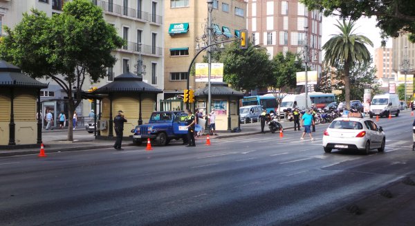 Herida grave una persona tras ser atropellada en la Alameda Principal