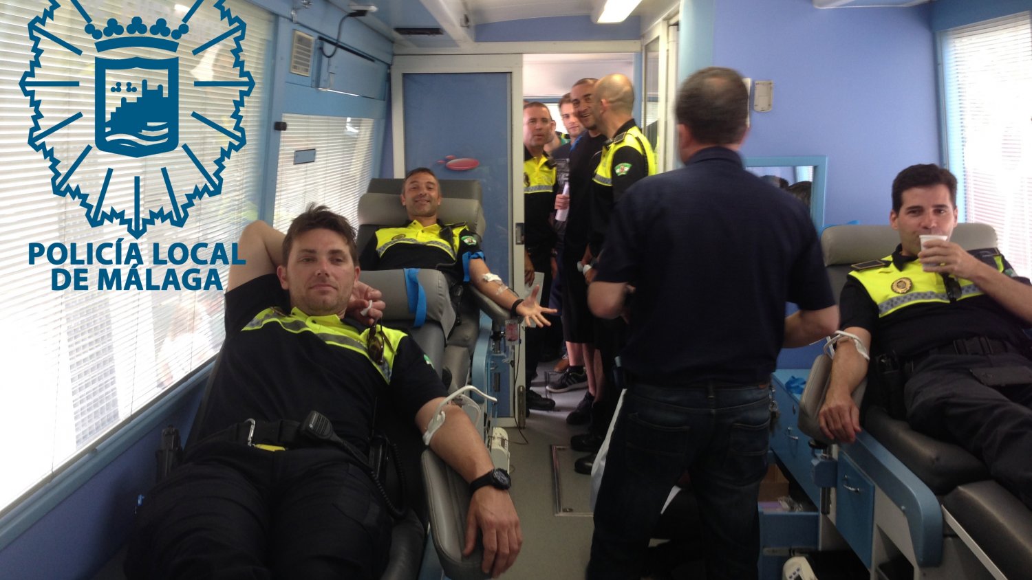 La Policía Local muestra su lado más solidario con 66 donaciones de sangre en una mañana