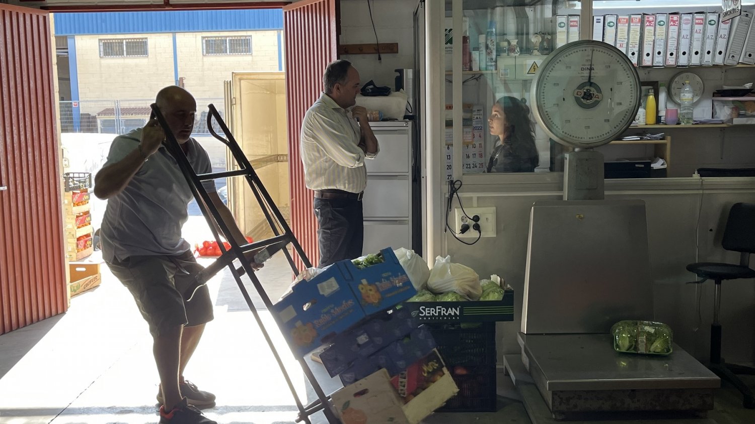 Fuengirola saca a licitación tres puestos en el Mercado de Mayoristas de calle Dulcinea
