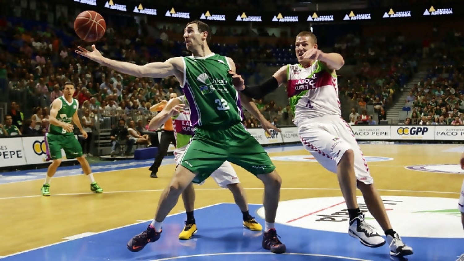 Primera muesca del Unicaja que volteó al Baskonia (69-55)