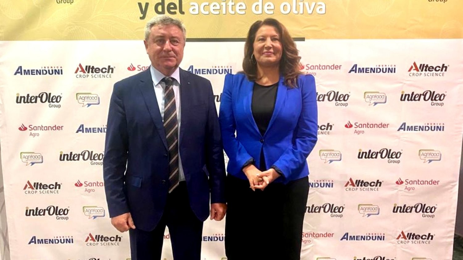 La consejera anuncia el impulso de la Estrategia del Olivar y la licitación del Centro de Referencia del Aceite