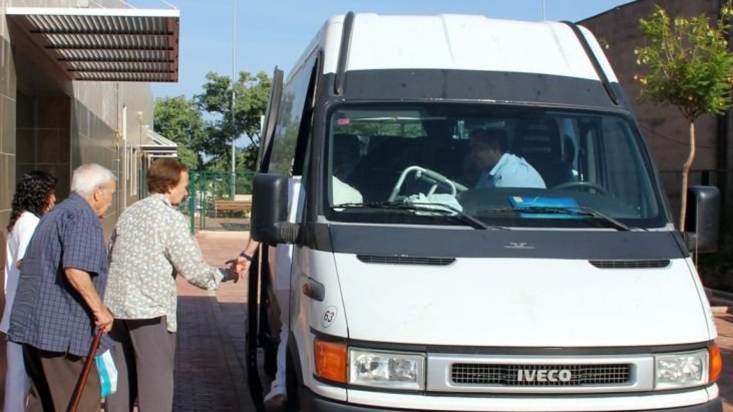 La Asociación de Transportistas Apetam critica el intrusismo en el servicio de transporte de mayores