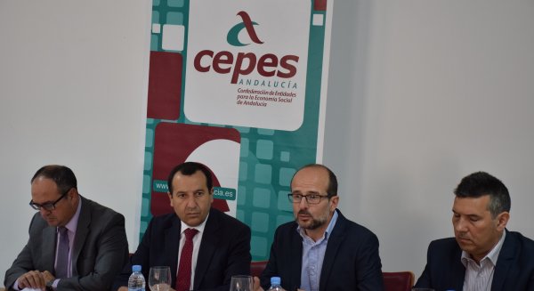 La Junta y Cepes explican a empresarios los nuevos instrumentos públicos de apoyo a la economía social