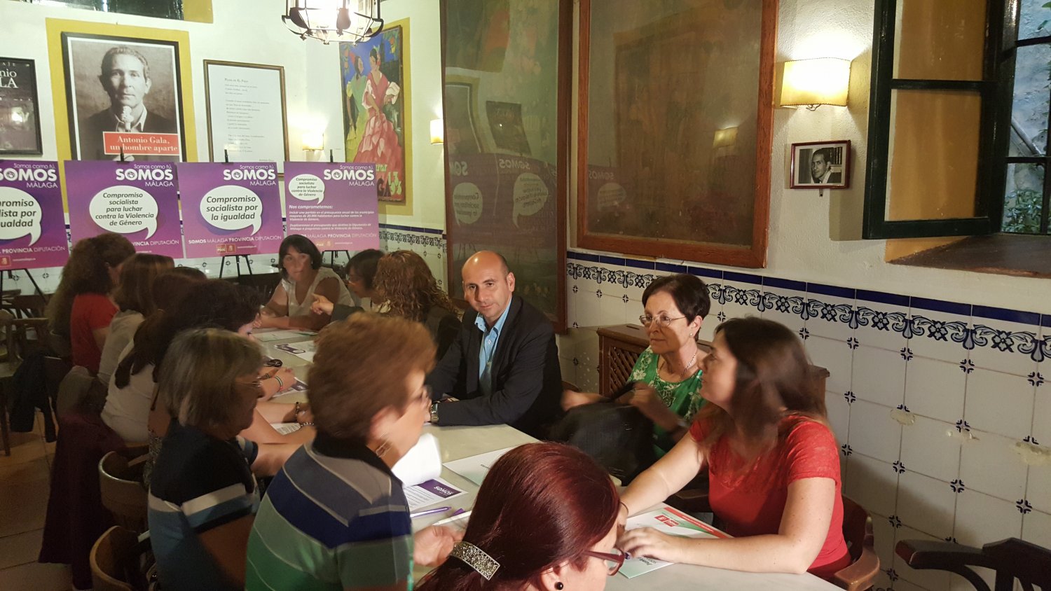 Conejo (PSOE) convertirá la Diputación en 