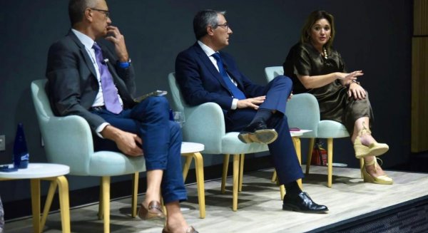 Del Cid se posiciona en contra de la tasa turística y reivindica un modelo de financiación basado en el consumo