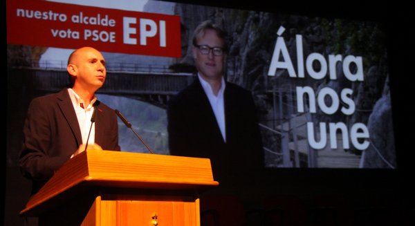 Conejo asegura que el PSOE seguirá potenciando el Caminito del Rey