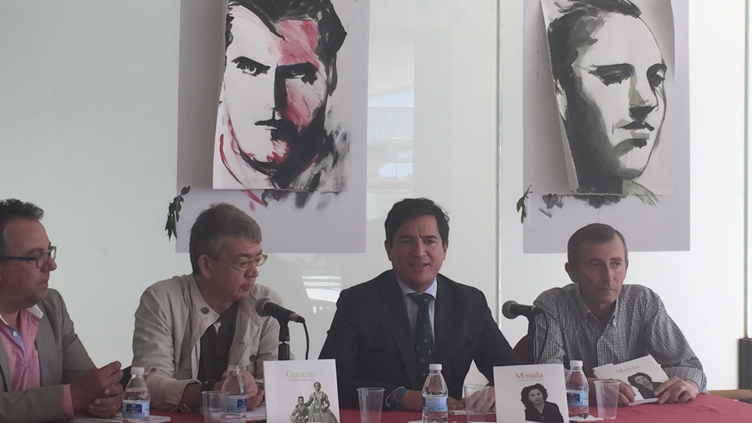 El Centro de Ediciones de la Diputación acoge una memoria fotográfica familiar de Gaucín y Monda