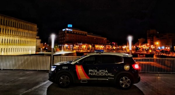 Detenidos ‘in fraganti’ dos hombres que intentaron reventar con gas un cajero automático en Teatinos