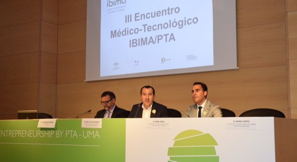 La Junta destaca la potencialidad entre empresas e investigadores para avanzar en la aplicación de las tecnologías a la medicina