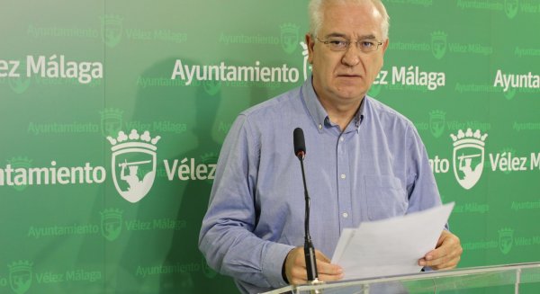 El recital de poesía 'Damas de Noche' vuelve este viernes al Parque Jardín de los Remedios de Vélez Málaga