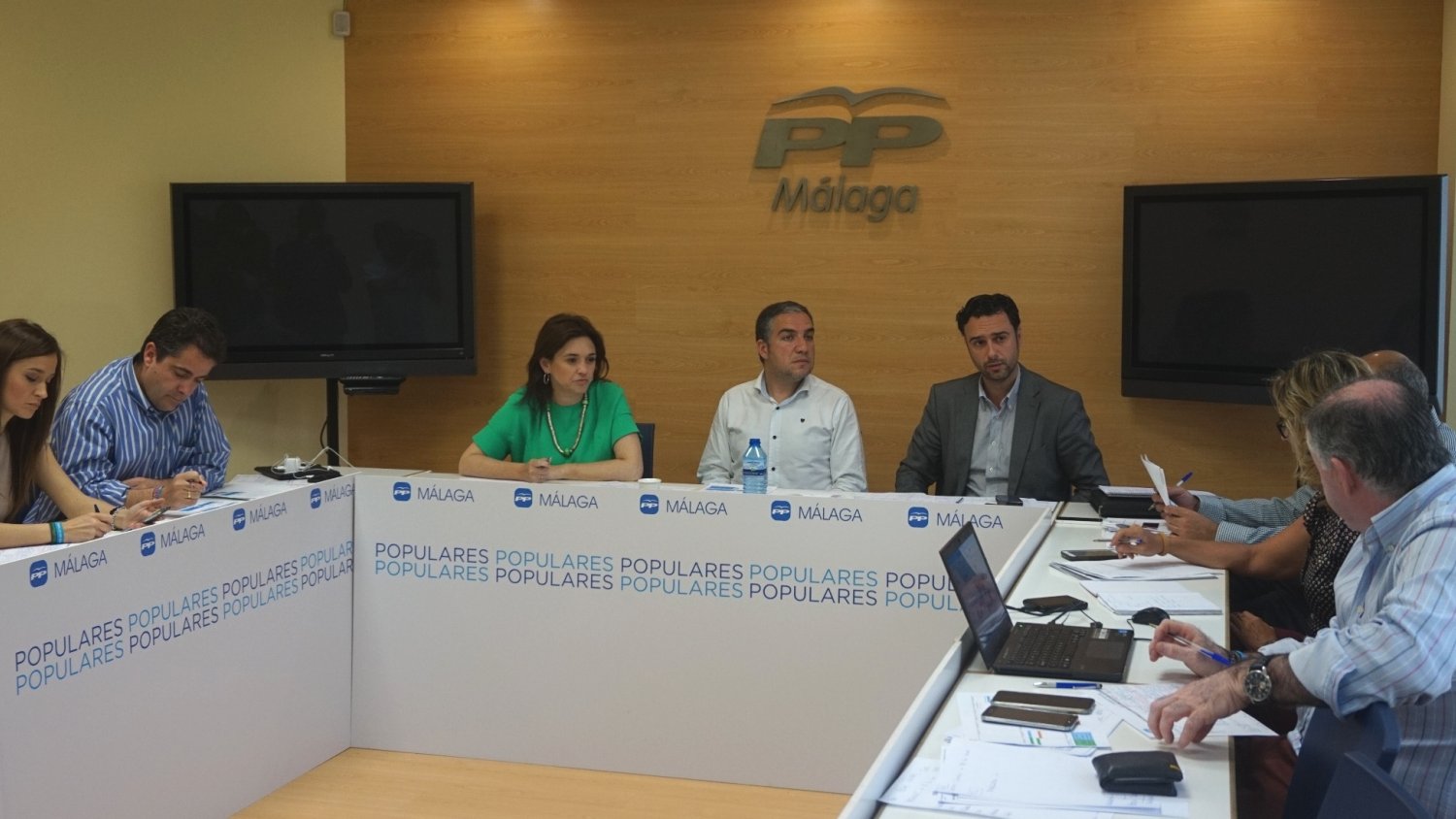 El PP de Málaga apoya la estrategia regional de la formación en el debate de investidura