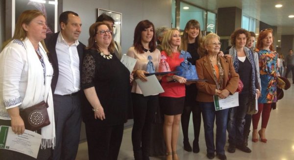 La Ciudad de la Justicia acoge la exposición del III Certamen Provincial de Pintoras 'IAM Arte'