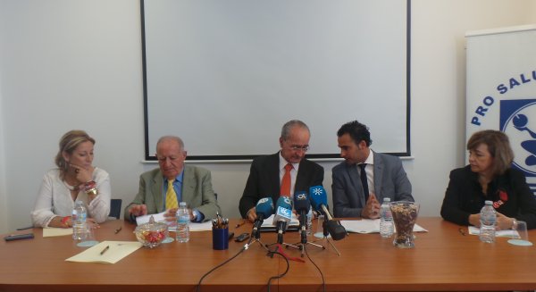 De la Torre subraya la importancia de la atención a las personas con enfermedad mental