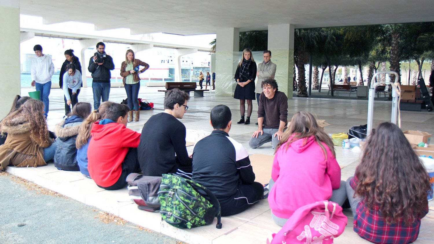 Los talleres creativos en la sala El Palmeral albergan 400 escolares