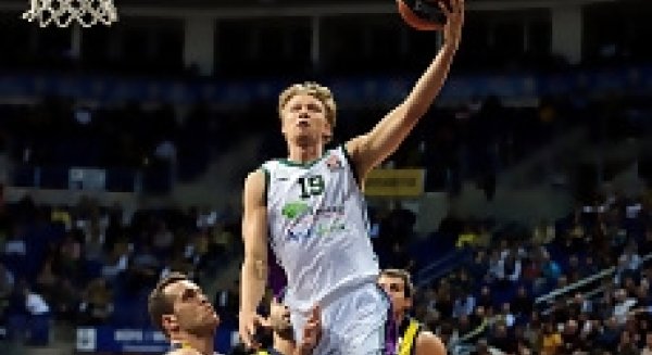 Derrota del Unicaja ante un poderoso Fenerbahçe