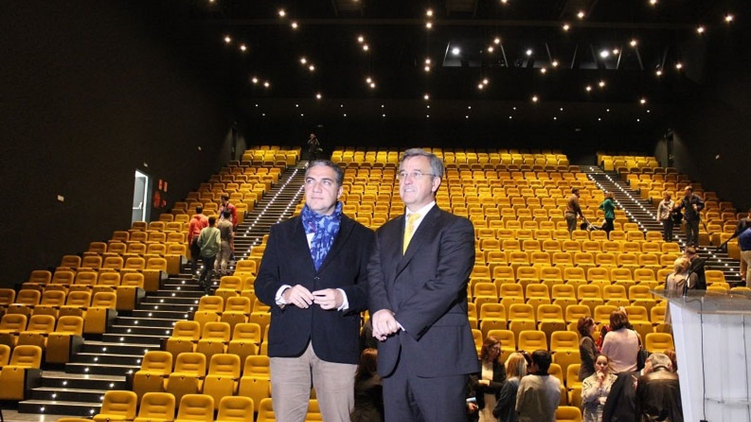 Elías Bendodo destaca la apuesta de la Diputación por la cultura en la inauguración del Auditorio Felipe VI