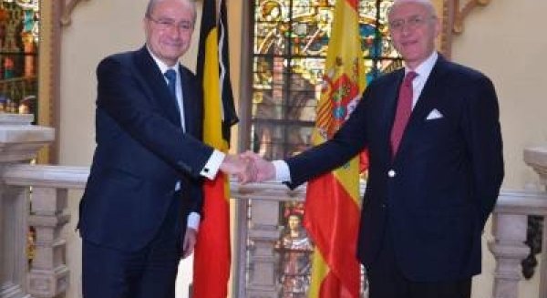 De la Torre: 