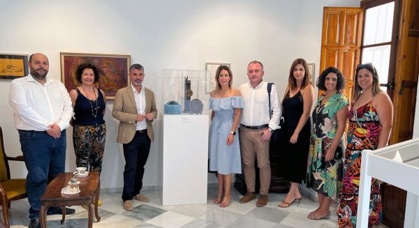PSOE arranca el compromiso a la Diputación de encargar un cuadro de la filósofa veleña María Zambrano