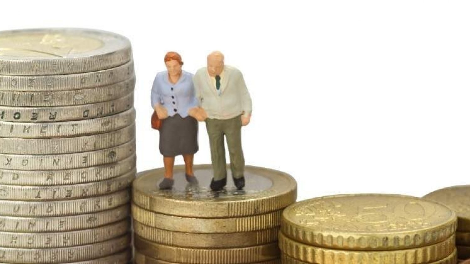 Casi 300.000 pensionistas malagueños empiezan a cobrar sus pensiones tras los incrementos del 8,5% y el 15%
