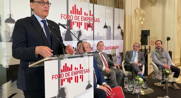 La Junta impulsará la primera política específica de promoción de clústeres empresariales en Andalucía