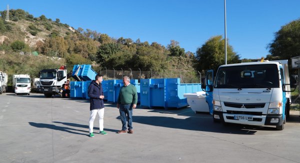 Marbella continúa modernizando los medios técnicos de Limpieza con siete nuevas bateas