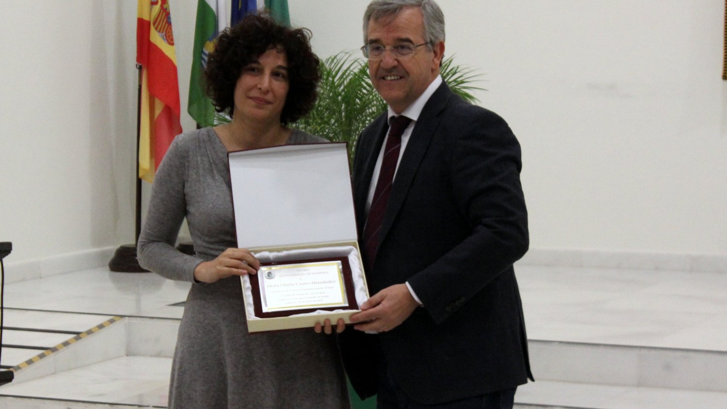 La poeta granadina, Olalla Castro gana el II Premio de Poesía de Estepona