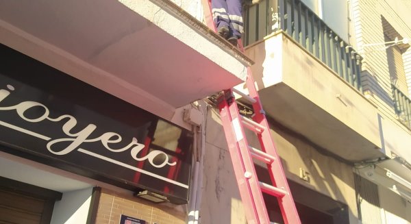 Ronda avanza en el Plan de Eficiencia Energética instalando luces LED en calle Infante, Virgen de la Paz