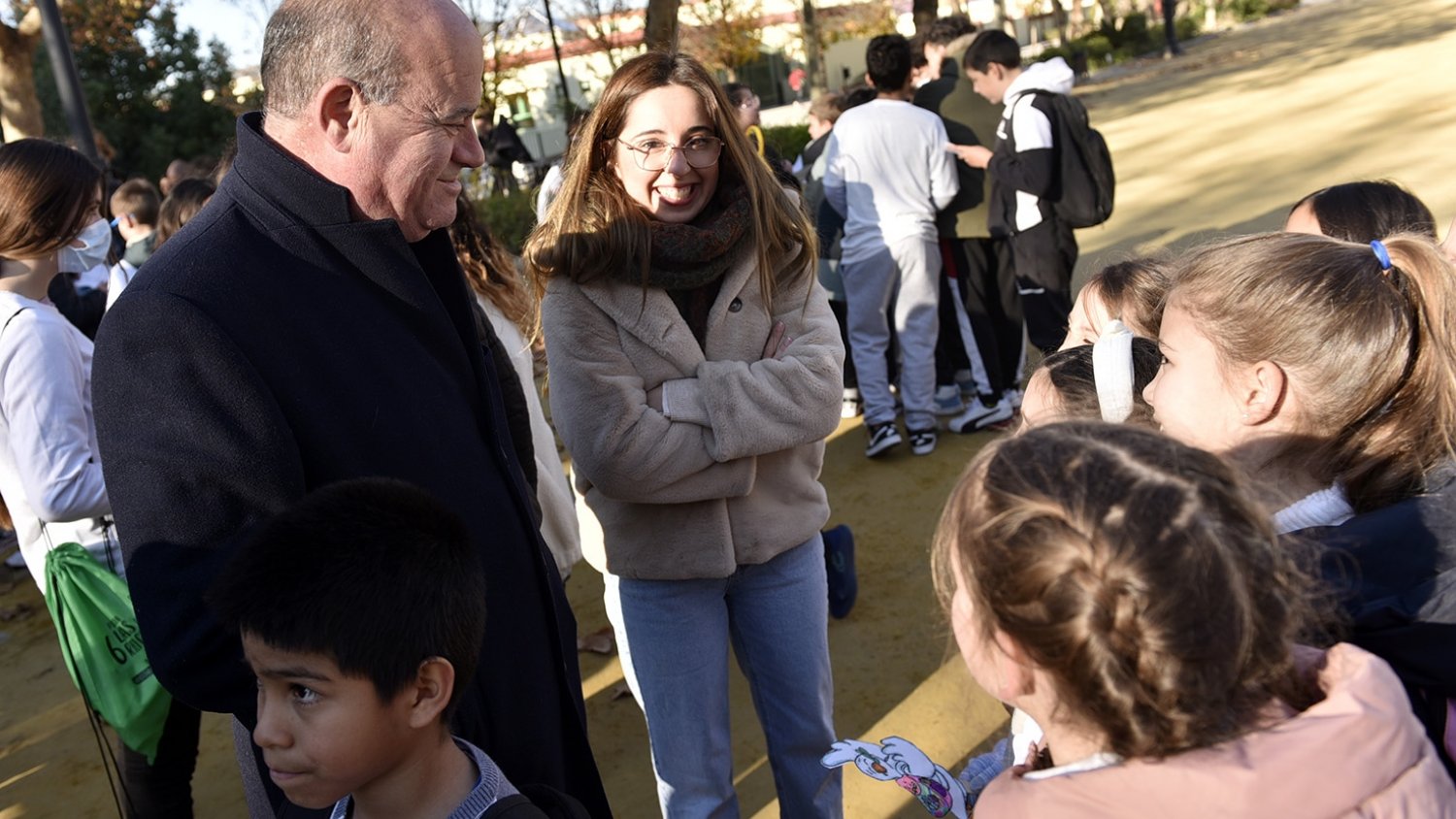 Manolo Barón asiste en el Paseo Real a la celebración del Día de la No Violencia y la Paz Escolar