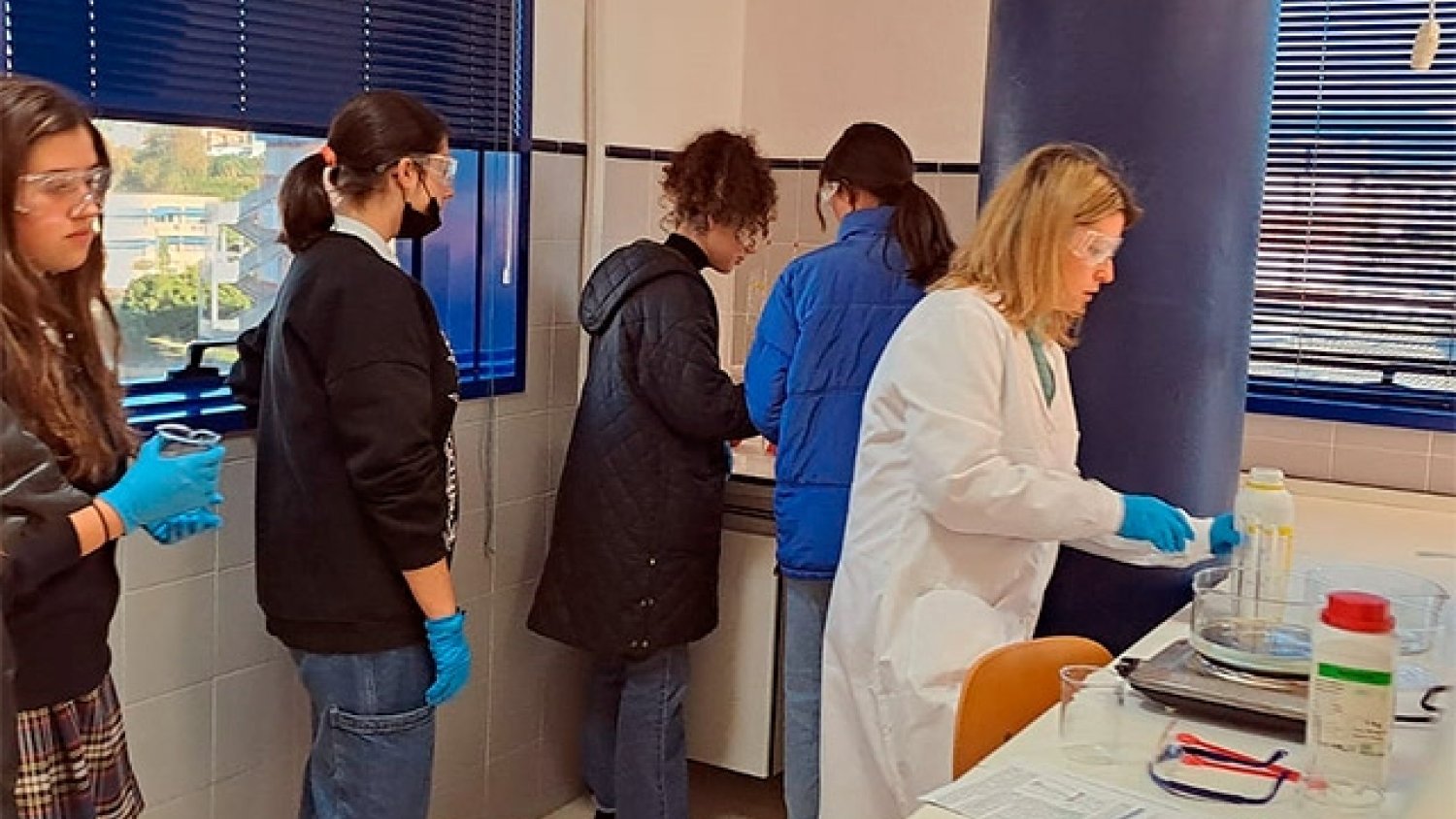 UMA.- Comienza una nueva edición del proyecto educativo 'ScienceIES'