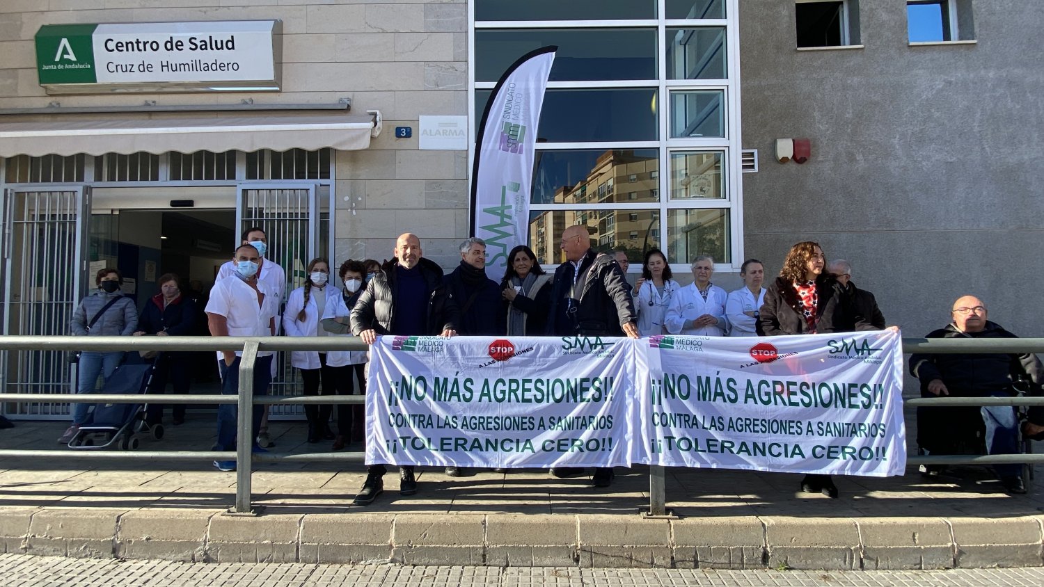 Una paciente reincidente amenaza a dos médicos  del centro de salud de Cruz del Humilladero
