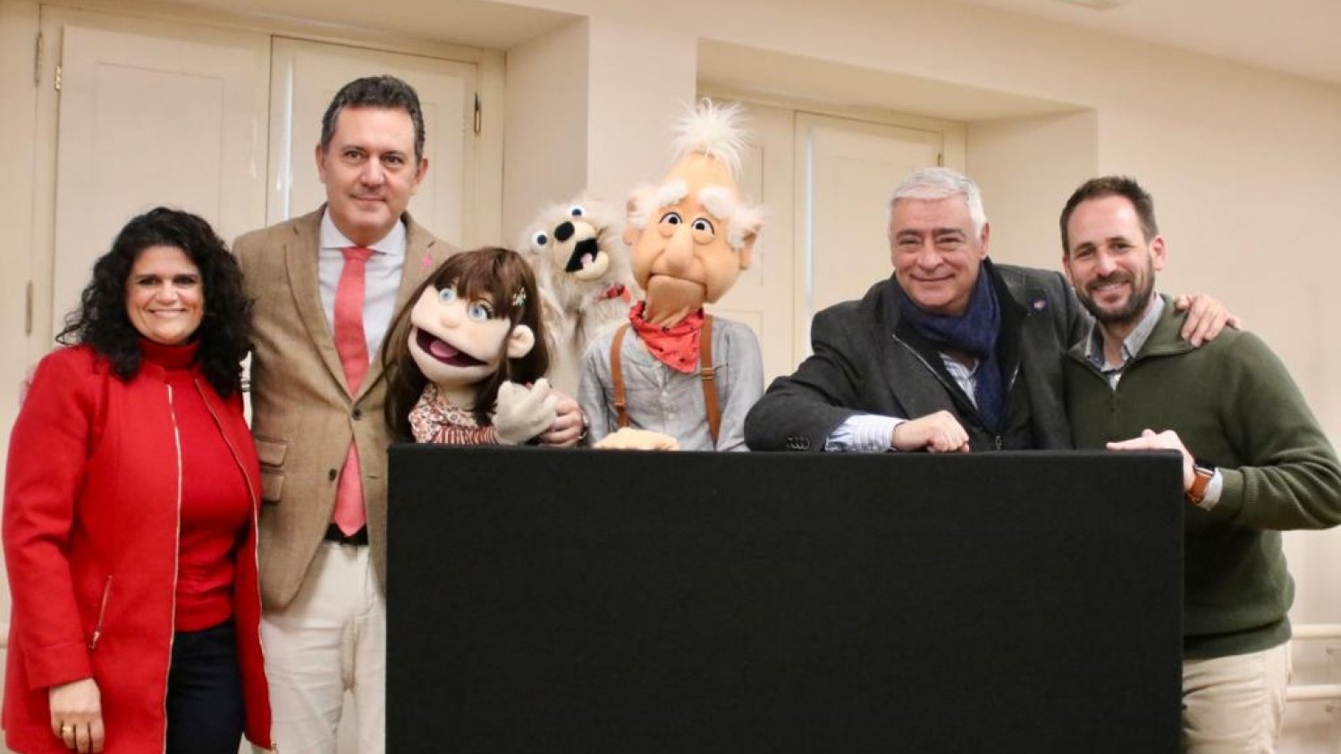 La Junta lanza una campaña para aumentar las familias de acogida para menores en centros de protección