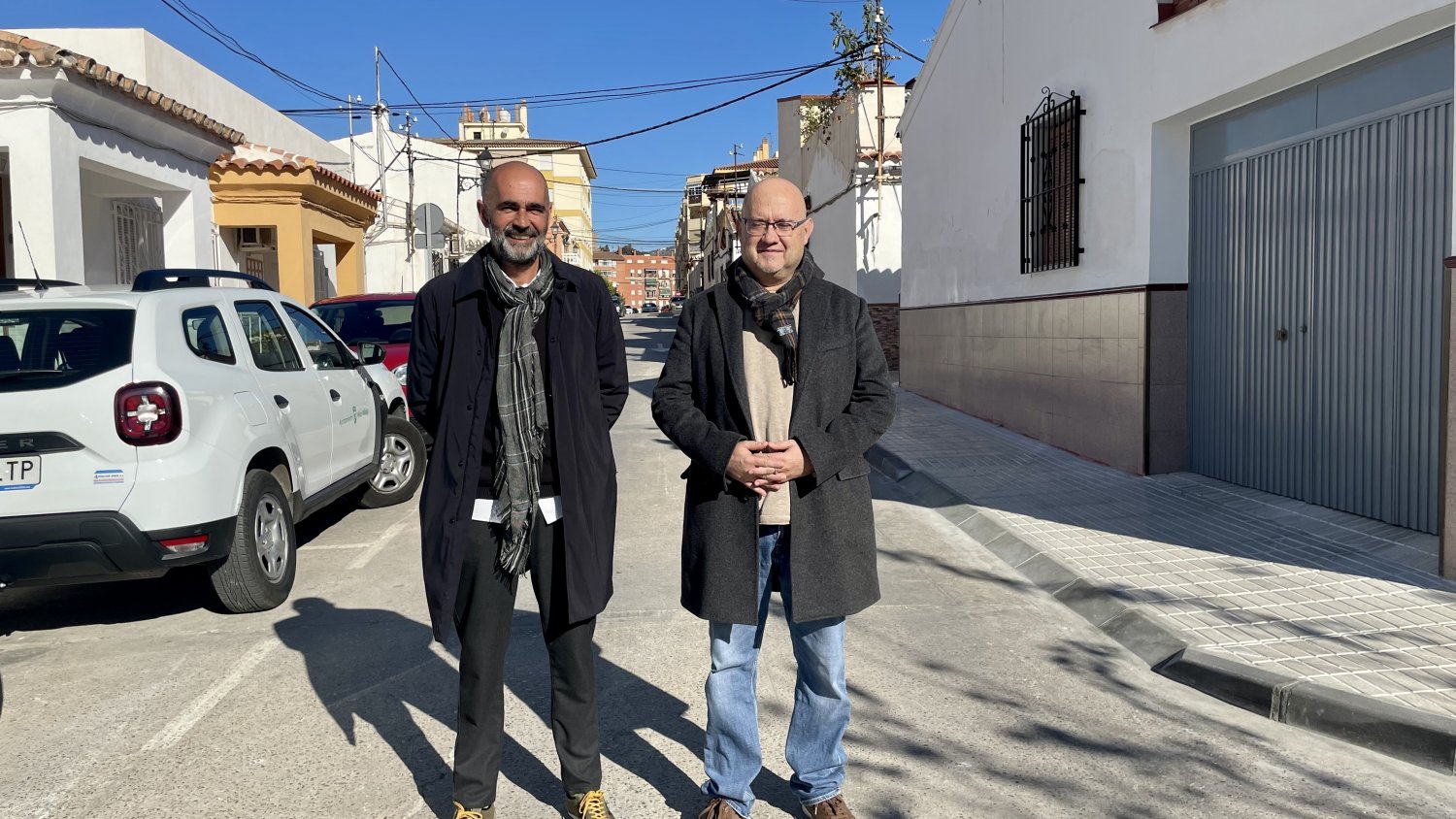 Infraestructuras renueva el acerado de la calle Santiago Valle de Vélez-Málaga