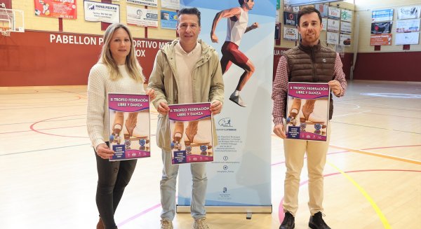 Los mejores patinadores de Andalucía se dan cita en Torrox este sábado