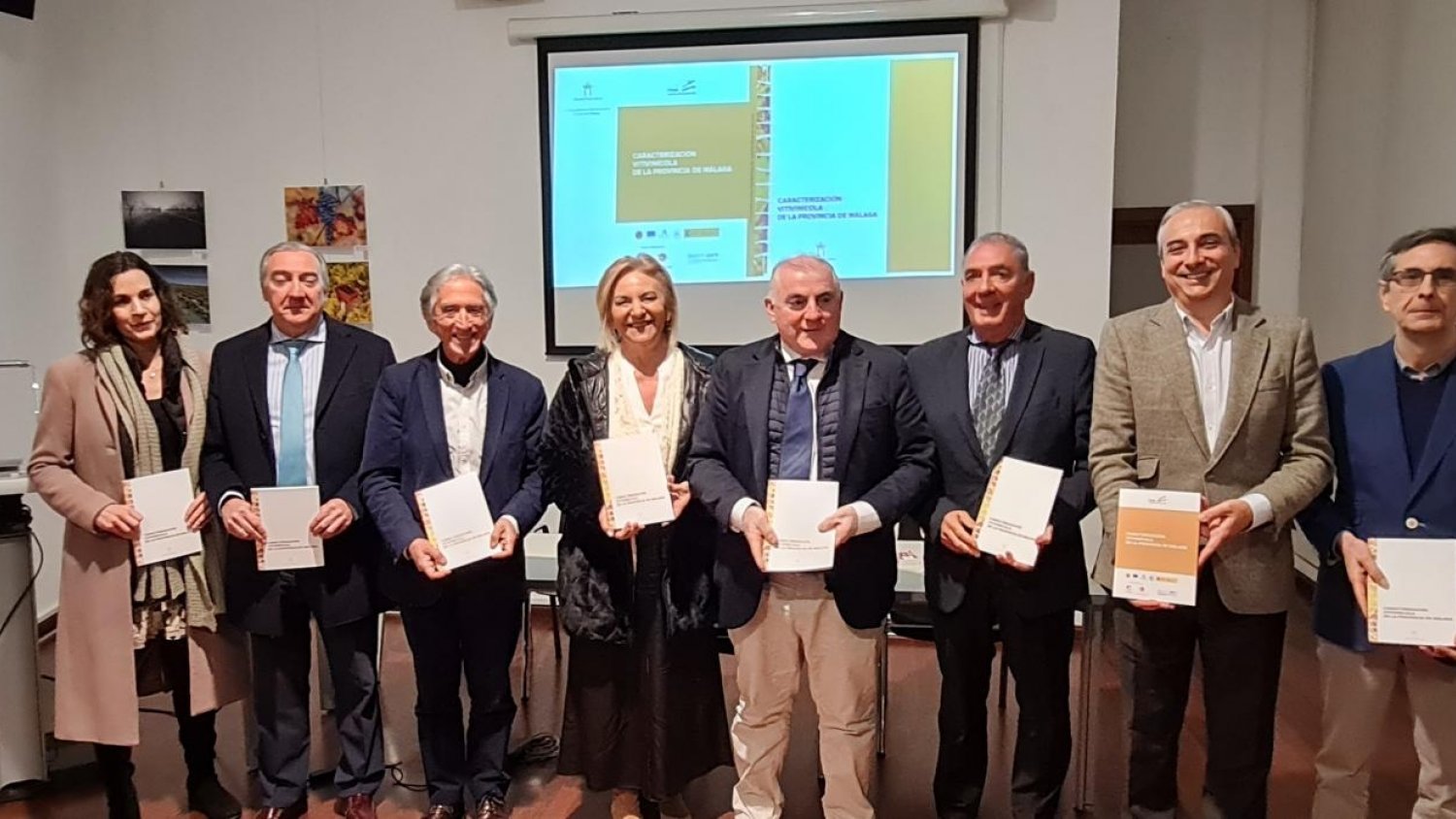 La Diputación edita un libro sobre las distintas zonas de producción vinícola de la provincia