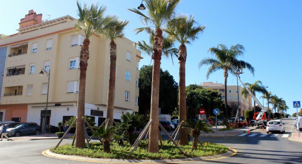 Estepona finaliza las obras de una rotonda que dará fluidez al tráfico en la zona de Huerta Nueva