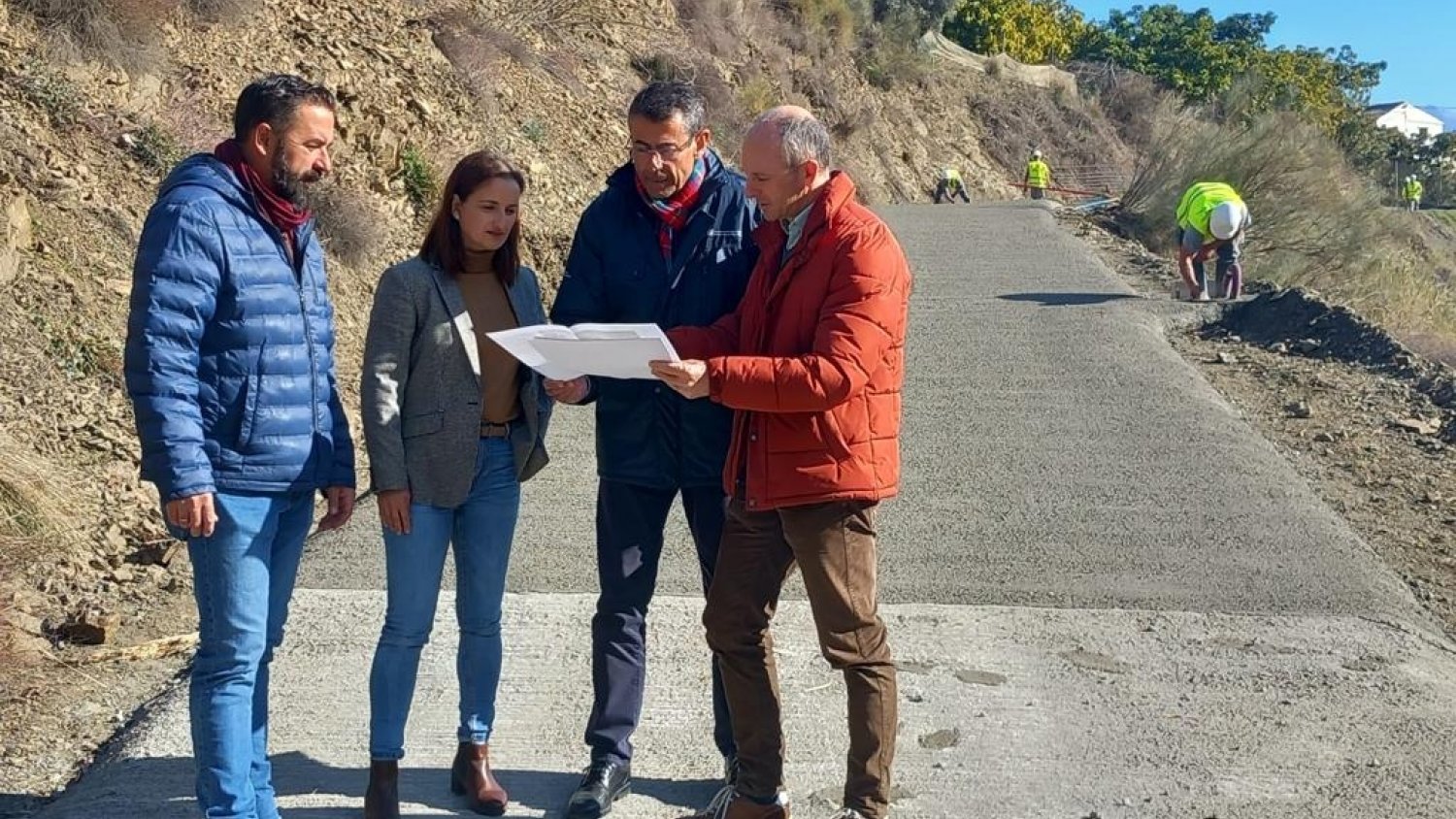 La Junta ejecuta con 391.000 euros obras en dos caminos rurales de El Borge y Arenas