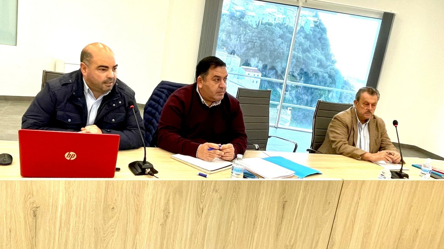 PP apoya la construcción de un Complejo Deportivo en Casares para fomentar el empleo en el municipio