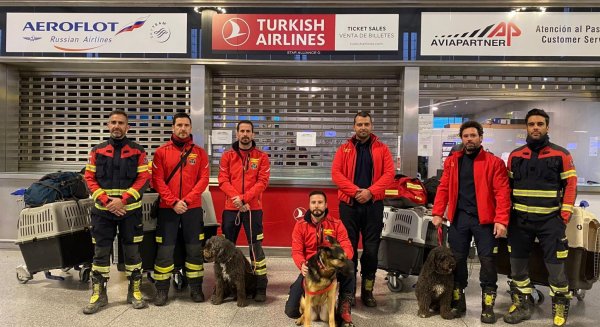 Dos nuevos contingentes de bomberos del CPB salen hacia Turquía para ayudar en la zona del terremoto