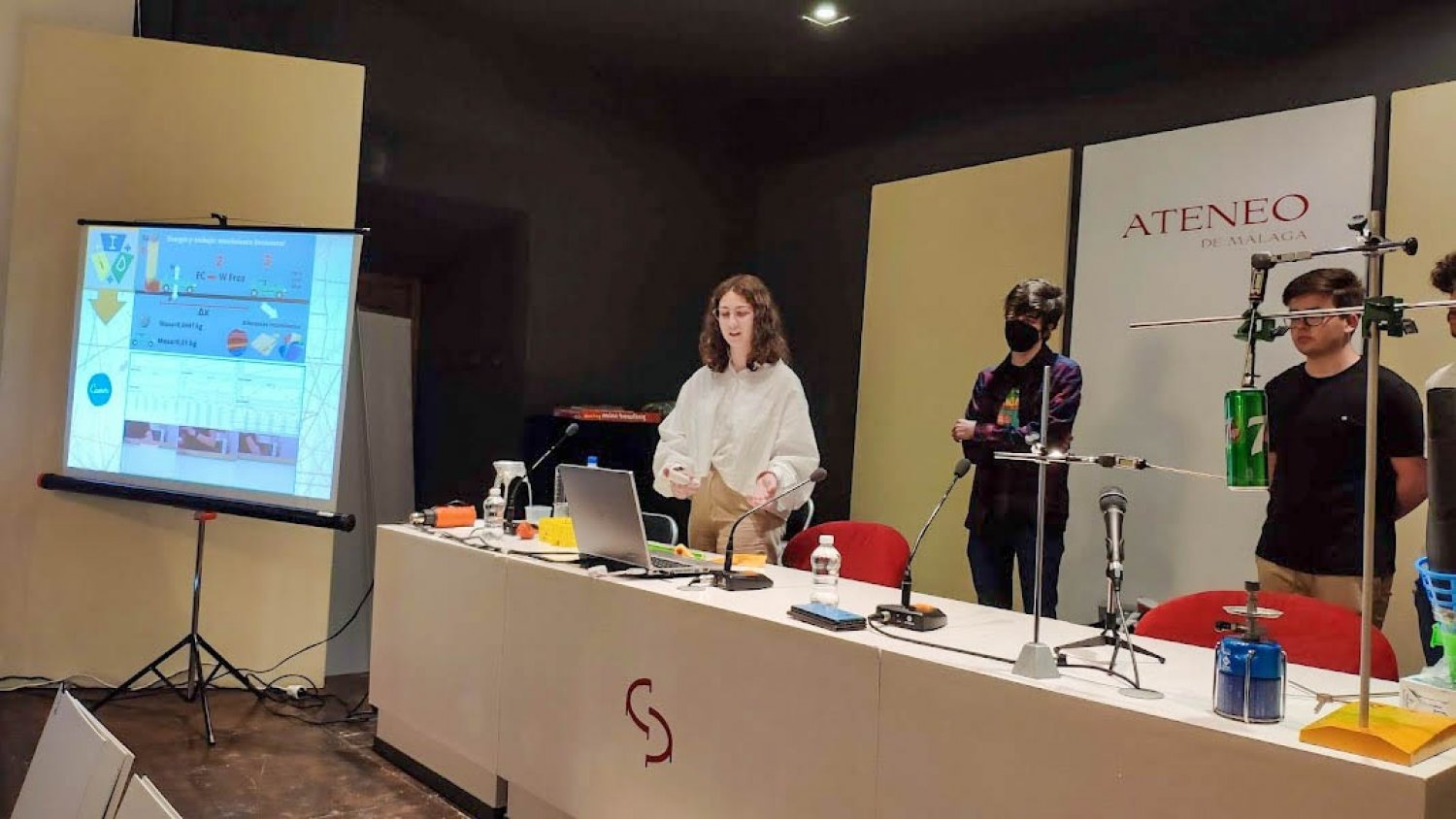 Centros docentes de Málaga dan a conocer sus experiencias educativas innovadoras