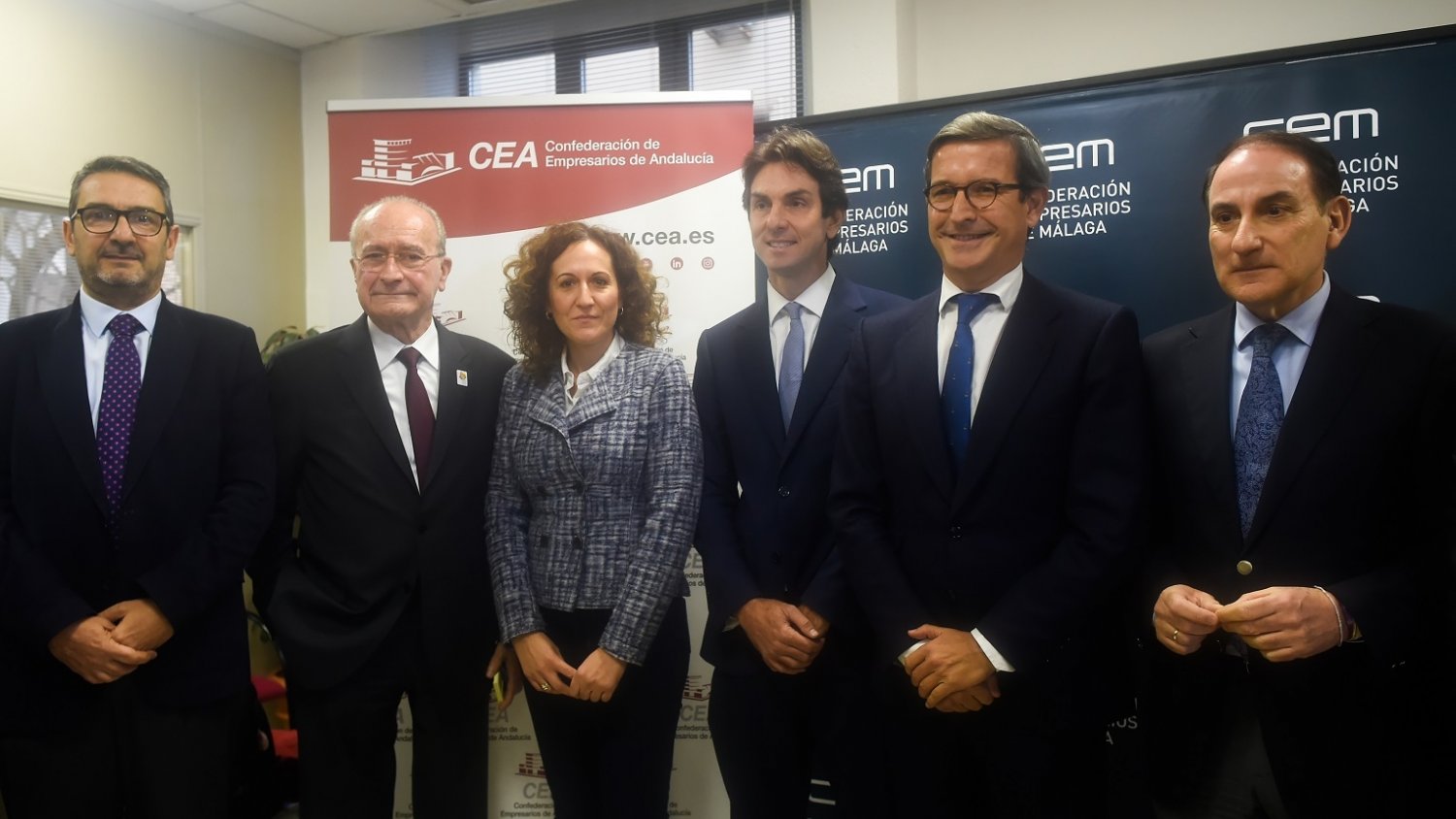 La Junta anuncia ayudas para reducir las emisiones de CO2 de la industria cementera