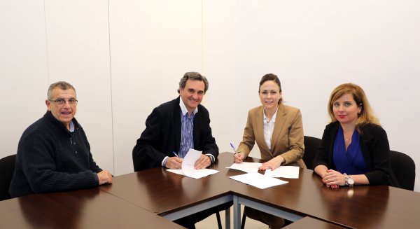 Marbella suscribe un convenio con Caixabank para facilitar microcréditos a los emprendedores y pymes